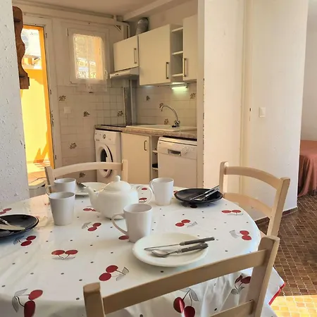 3 Pieces Mezzanine Cap D 'agde Ct200-724 Appartement